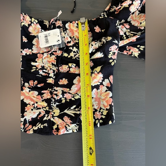 Free People Hilary Printed Top NWT - Picture 11 of 11